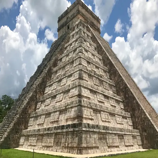 chichenitza.com