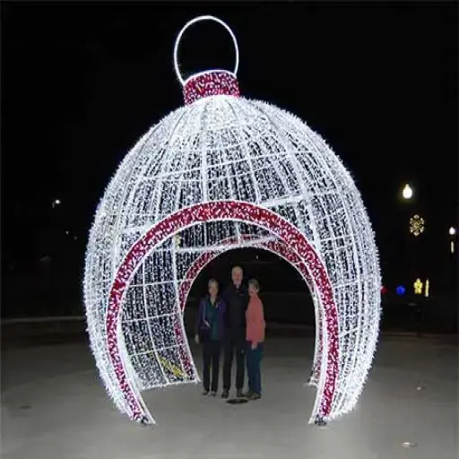 commercialchristmasdecorations.com