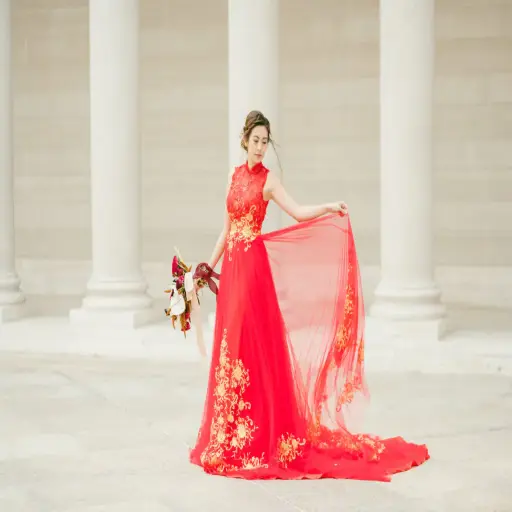 East Meets Dress